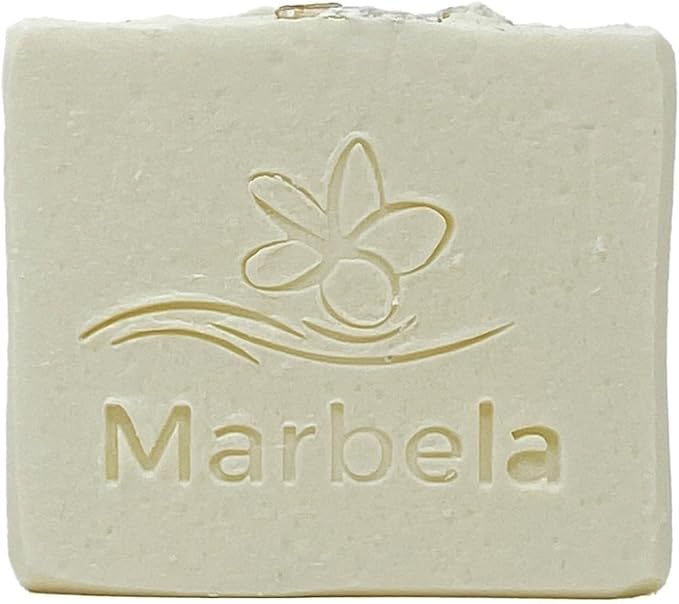 Bath & Body Works White Gardenia 2 Fabric Care Fragrance Boosters with a Natural Oats Bar Soap