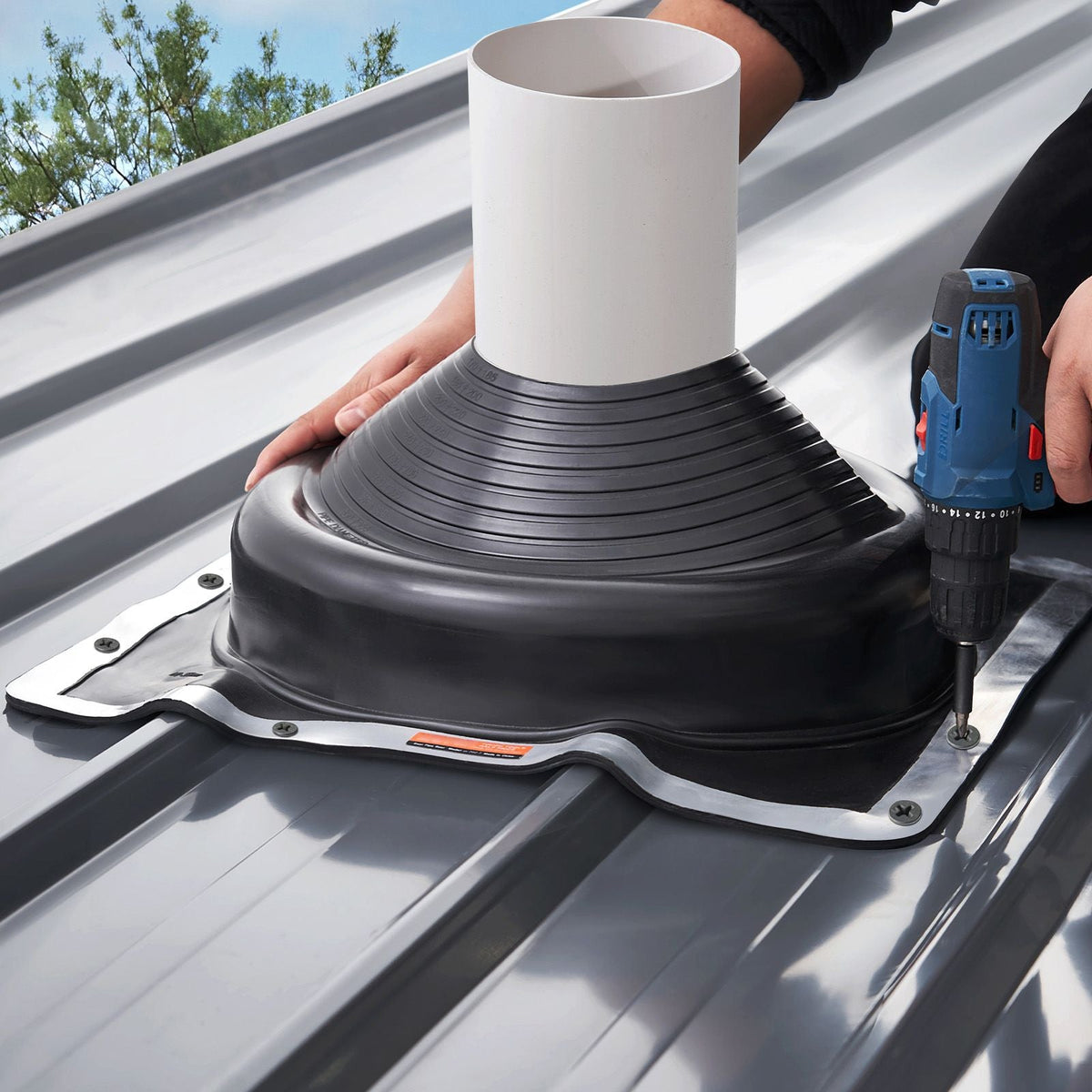 2 Pcs Roof Pipe Flashing Boots, Fit Pipe OD 6-3/4" to 14", Flexible EDPM Roofing Jack Pipe Flashing, High Temp -67 Fahrenheit to 212 Fahrenheit, Endurable Metal Base