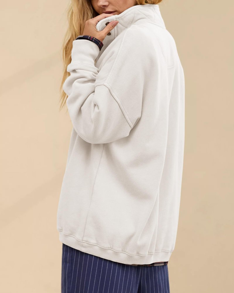 Gacaky Sweatshirt for Women Oversized Casual Long Sleeve Button Henley Neck Pullover Tops Fashion Outfits Clothes White L