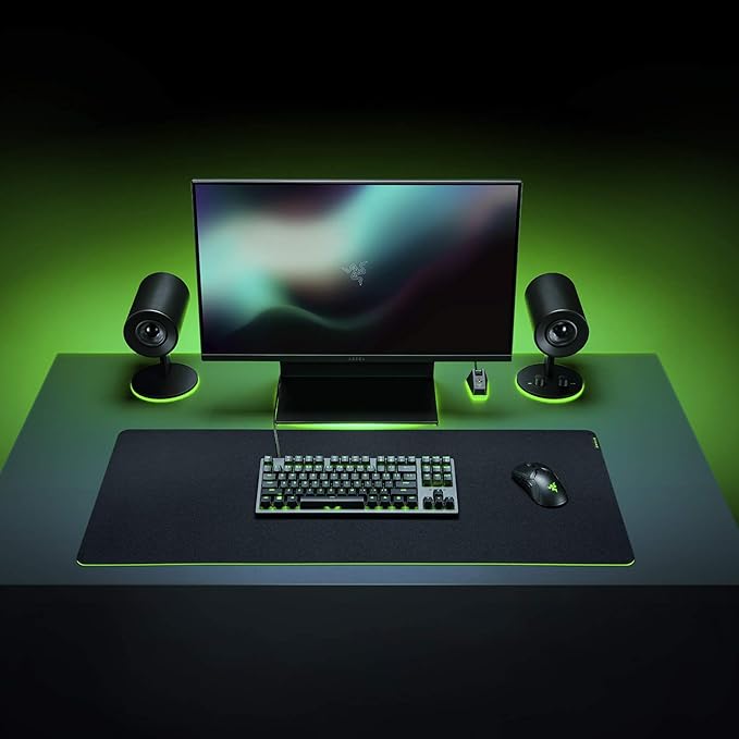 Razer Gigantus V2 Cloth Gaming Mouse Pad (Medium): Thick, High-Density Foam - Non-Slip Base - Classic Black