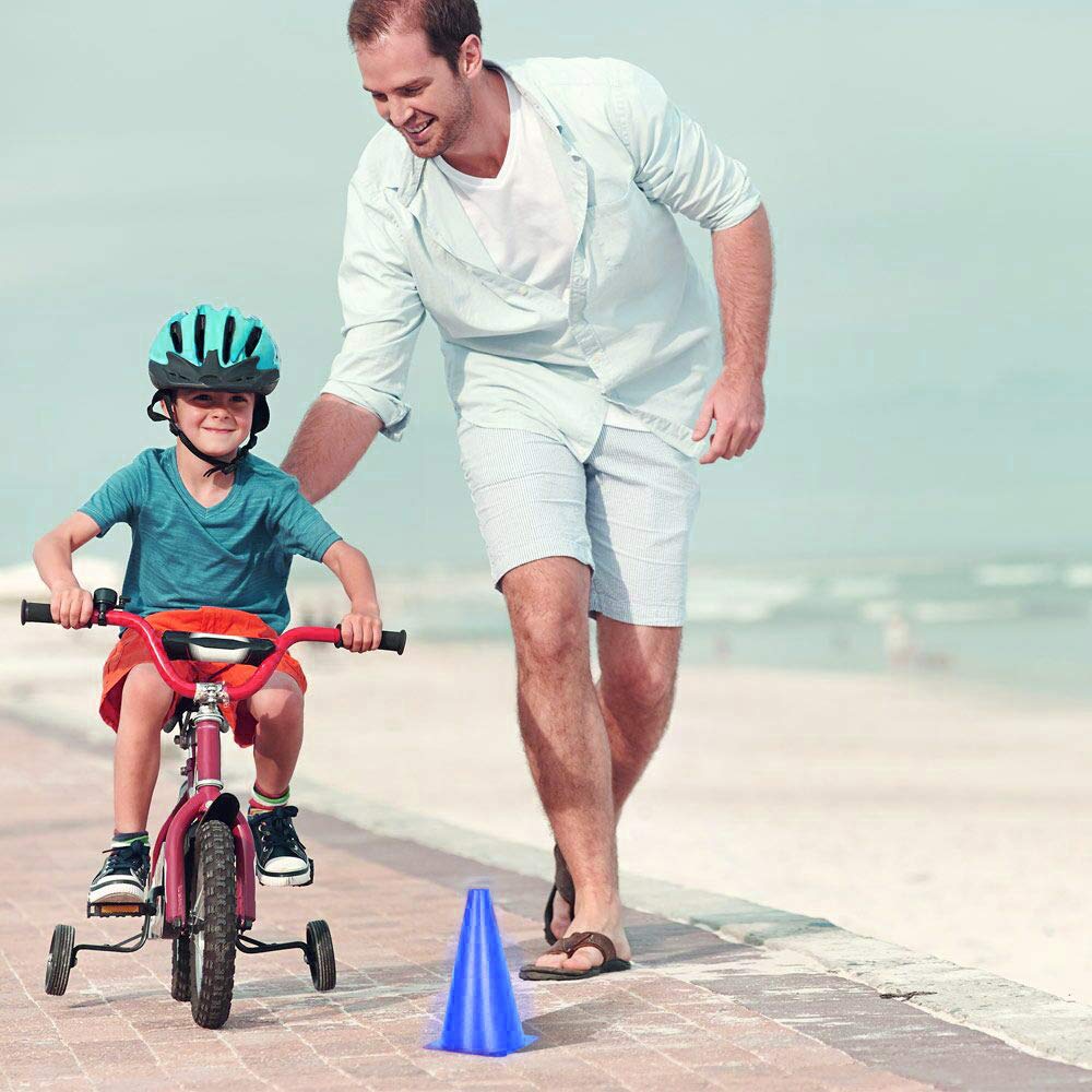 Alyoen 9 inch Traffic Cones, Plastic Sport Cones, Blue Soccer Training Cones for Outdoor Activity & Festive Events (Sets of 10/15/ 20)