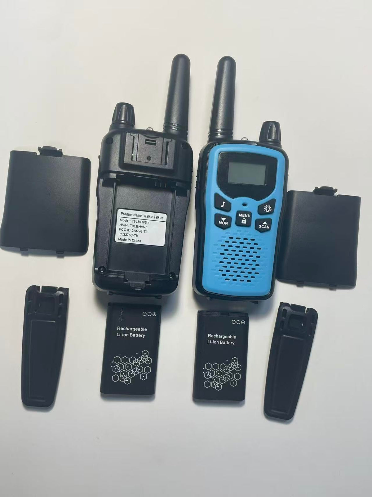 Walkie Talkies for Adults Long Range, Rechargeable Walkie Talkie 22 FRS Channels Two Way Radios with Noise Reduction, Volume Adjustment, LED Flashlight,1200mAh Rechargeable Battery (4 Pack Black)
