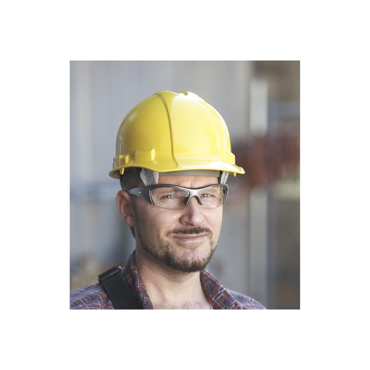 3M Non-Vented Hard Hat with Ratchet Adjustment, Medium, Yellow