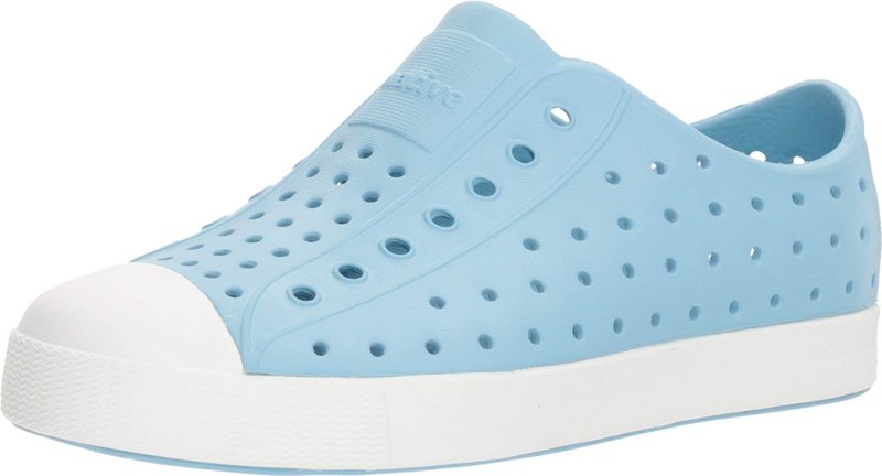 Native Shoes, Jefferson Child, Kids Lightweight Sneaker, Sky Blue/Shell White, 1 M US Big Kid