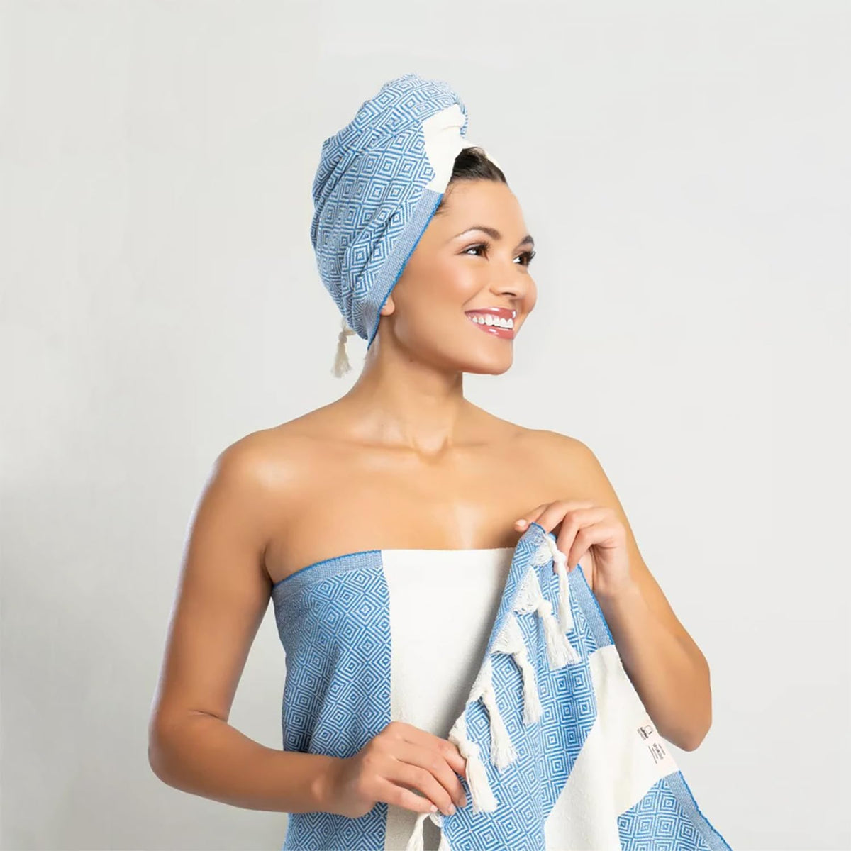 Bazaar Anatolia Turkish Beach Towel – 100% Cotton, Quick Dry, Sand Free Towel for Bathroom, Camping, Travel – Oversized 71x39 Inches – Diamond Turquoise