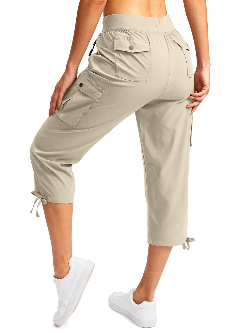 Soothfeel Women's Cargo Capris Pants with 6 Pockets Lightweight Quick Dry Travel Hiking Summer Pants for Women Casual (Khaki, XL)