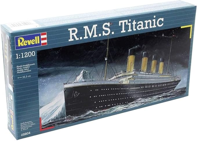 Revell 05804 22.3 cm R.M.S. Titanic Model Kit