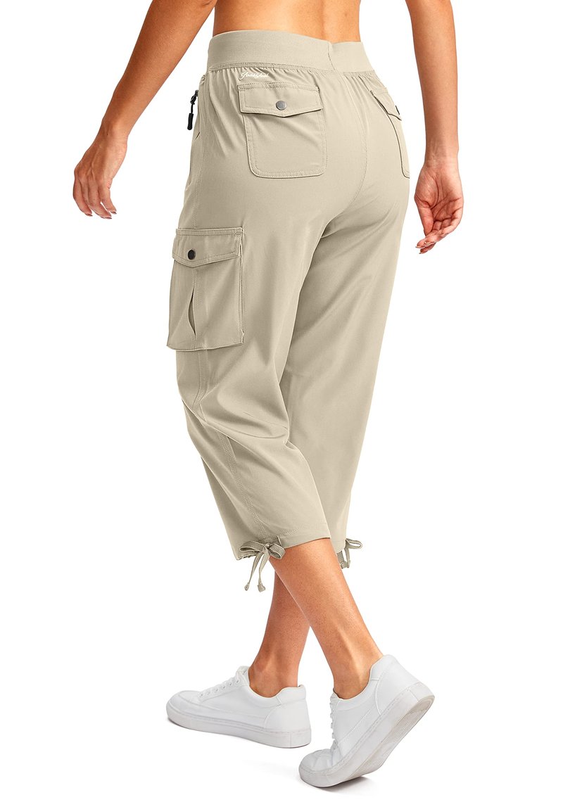 Soothfeel Women's Cargo Capris Pants with 6 Pockets Lightweight Quick Dry Travel Hiking Summer Pants for Women Casual (Khaki, XL)