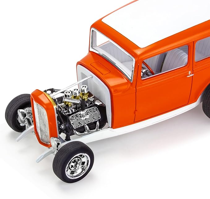 Revell 14553 '32 Ford Tudor Sedan 2'N1 1:25 Scale 188-Piece Skill Level 4 Model Building Kit