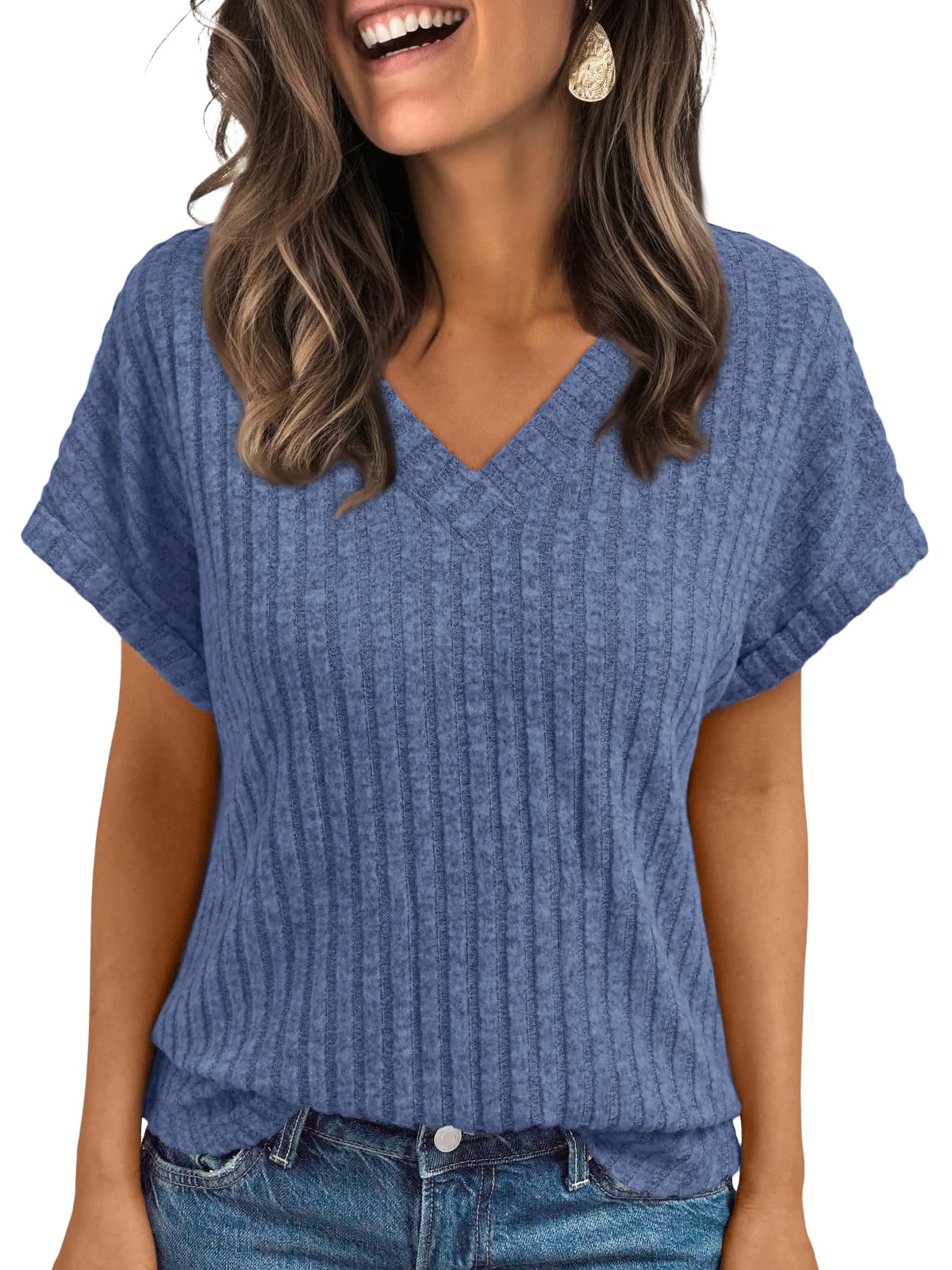 AUTOMET Womens Short Sleeve V Neck Cute Tops 2026 Fall Fashion Sweaters