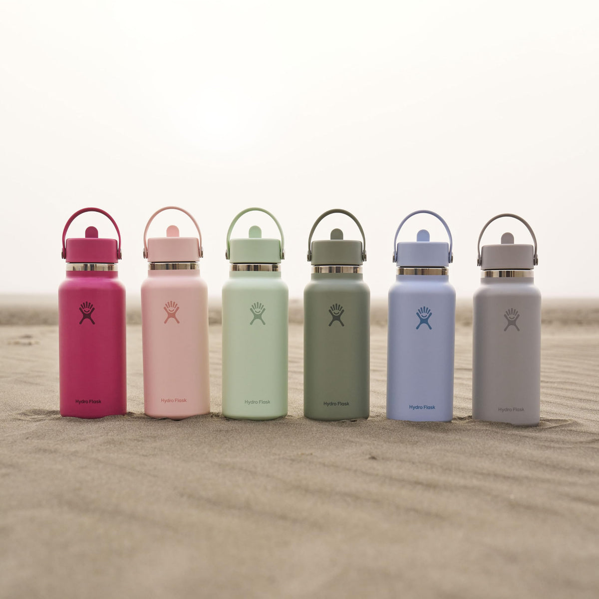 Hydro Flask Water Bottle - Insulated Stainless Steel - Wide Mouth Flex Straw Lid, Non Spill, Leakproof and Refillable in 64 Oz White