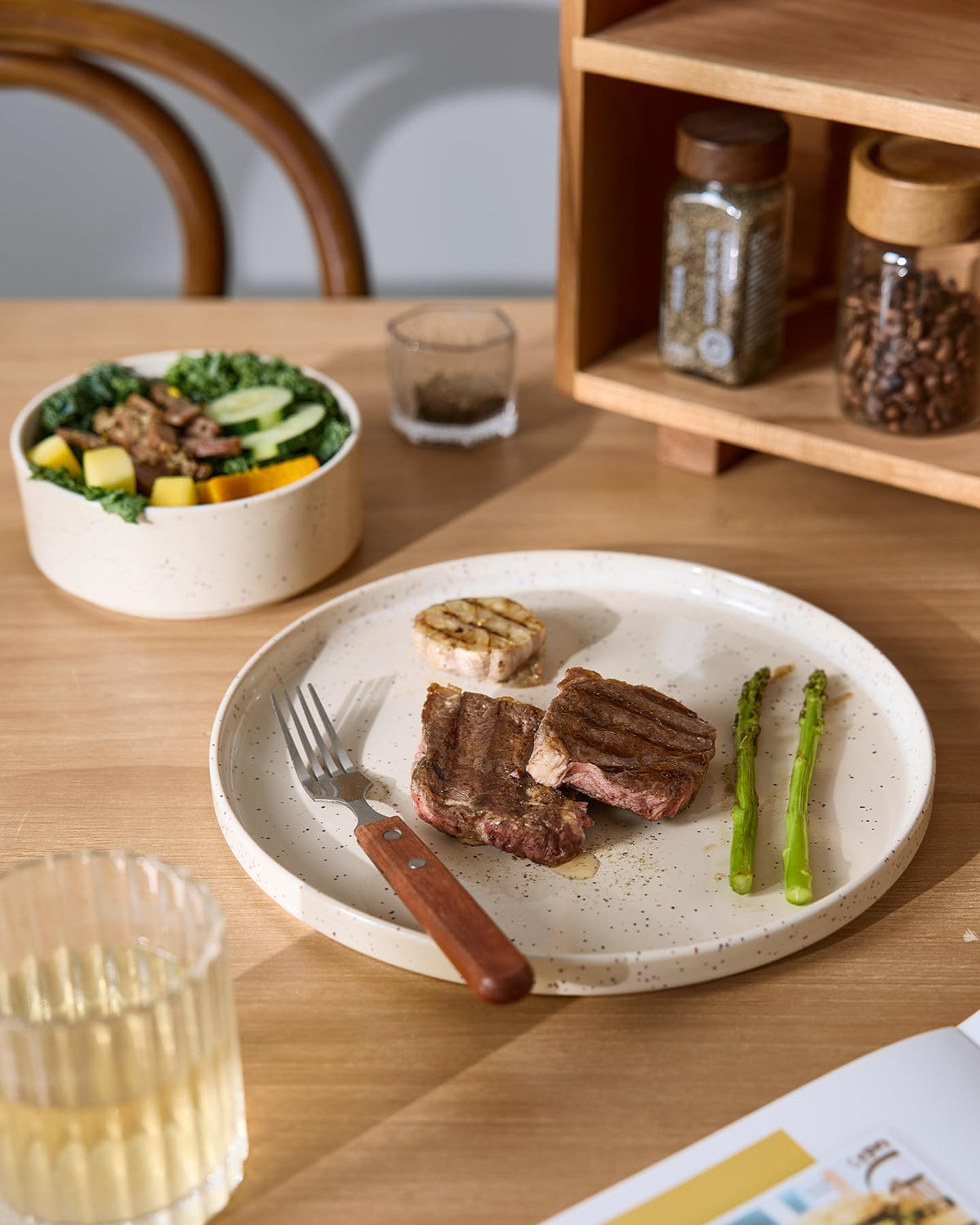 Famiware Nebula Plates and Bowls, 18-Piece Dinnerware Set, White