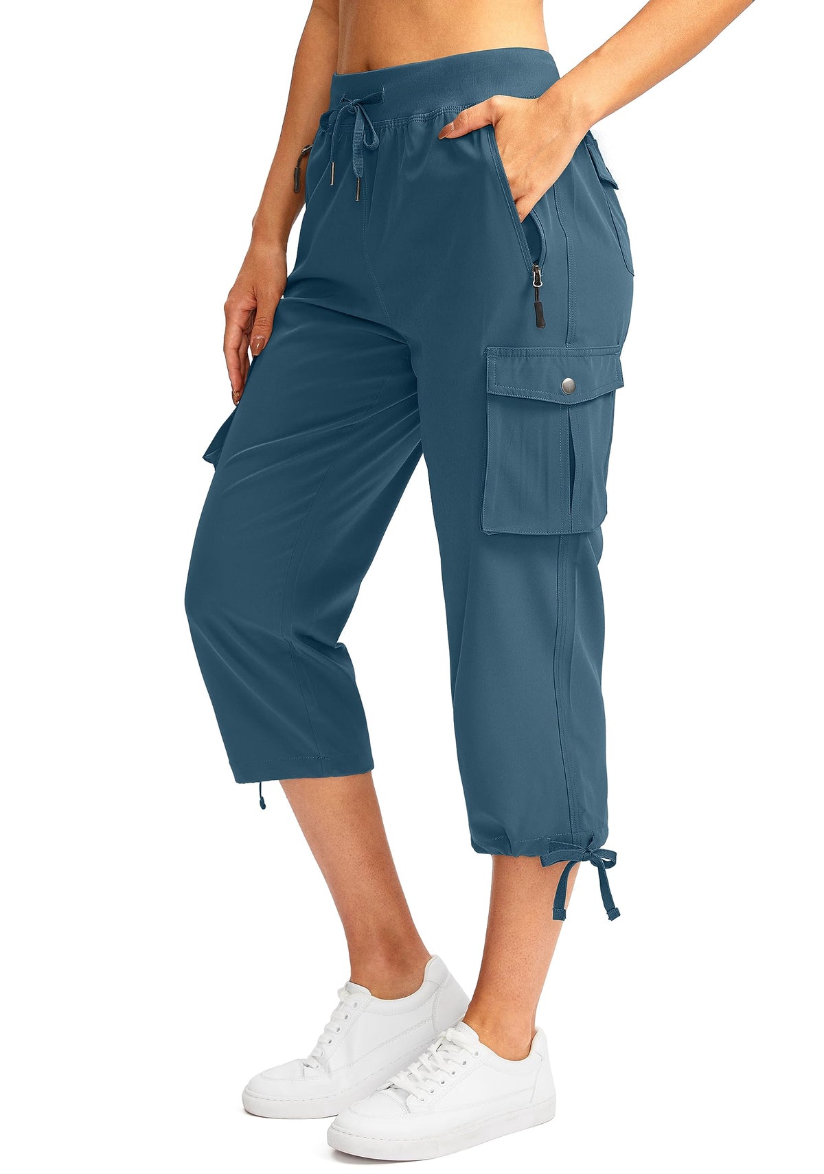 Soothfeel Women's Cargo Capris Pants with 6 Pockets Lightweight Quick Dry Travel Hiking Summer Pants for Women Casual (Blue Grey, M)