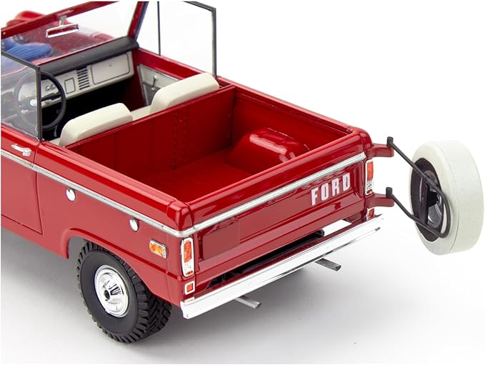Revell 14544 Ford Bronco Half Cab 1:25 Scale 140-Piece Skill Level 5 Model Building Kit