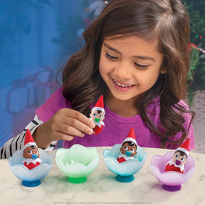 The Elf on The Shelf Frost Pips Dark Tone Duo: Boy and Girl Dark Tone Mini-Blooms