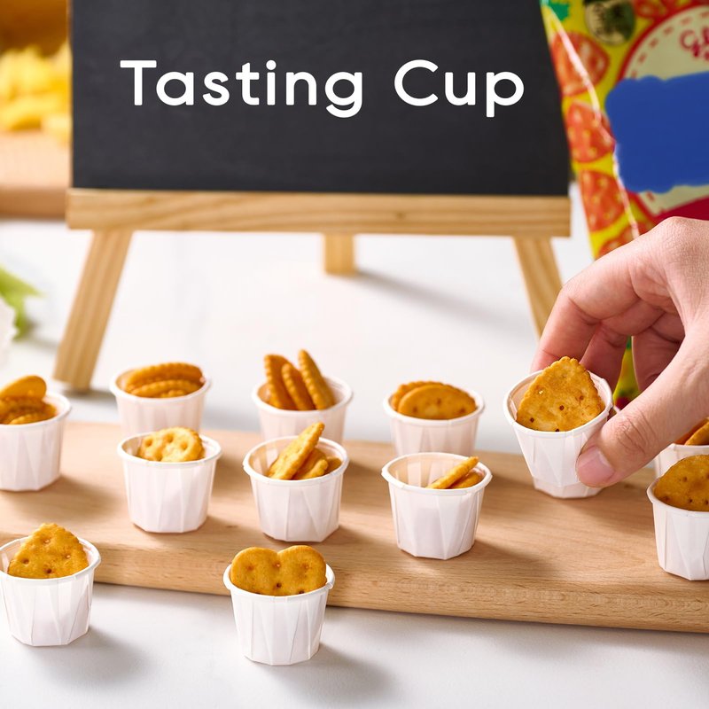 LITOPAK 500 Pack 0.75 oz Disposable Paper Souffle Medicine Cups, 3/4 oz Sample Cups for Tasting Pills, Food Dessert Services, and Condiments