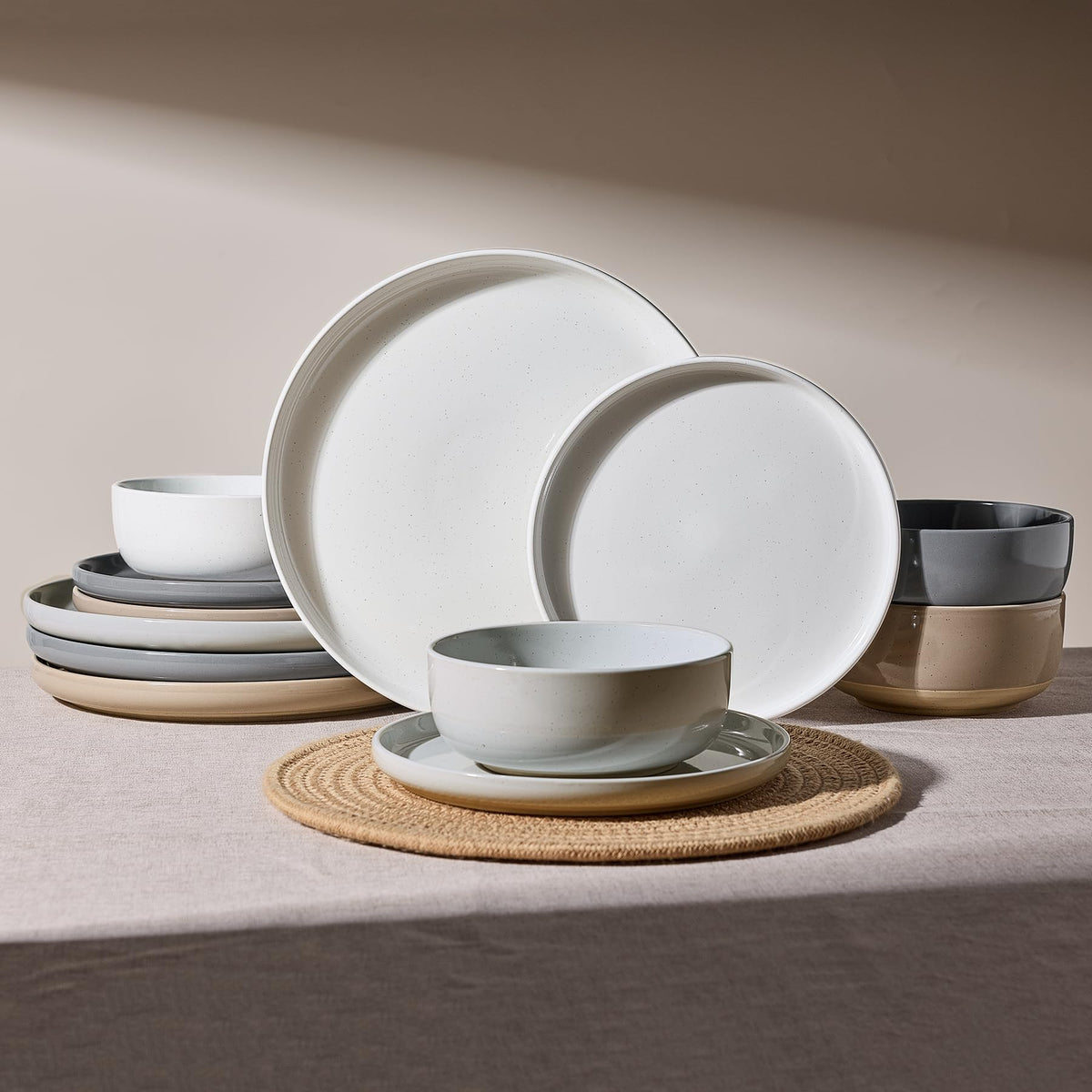 Famiware Milkyway 16-Piece Dinnerware Set with Mugs, Dark Gray