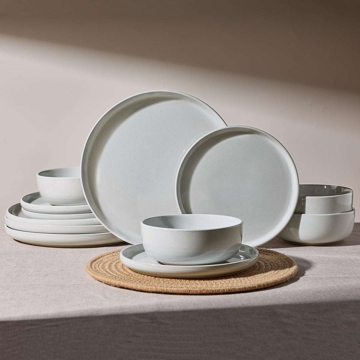 Famiware Milkyway 16-Piece Dinnerware Set with Mugs, Dark Gray