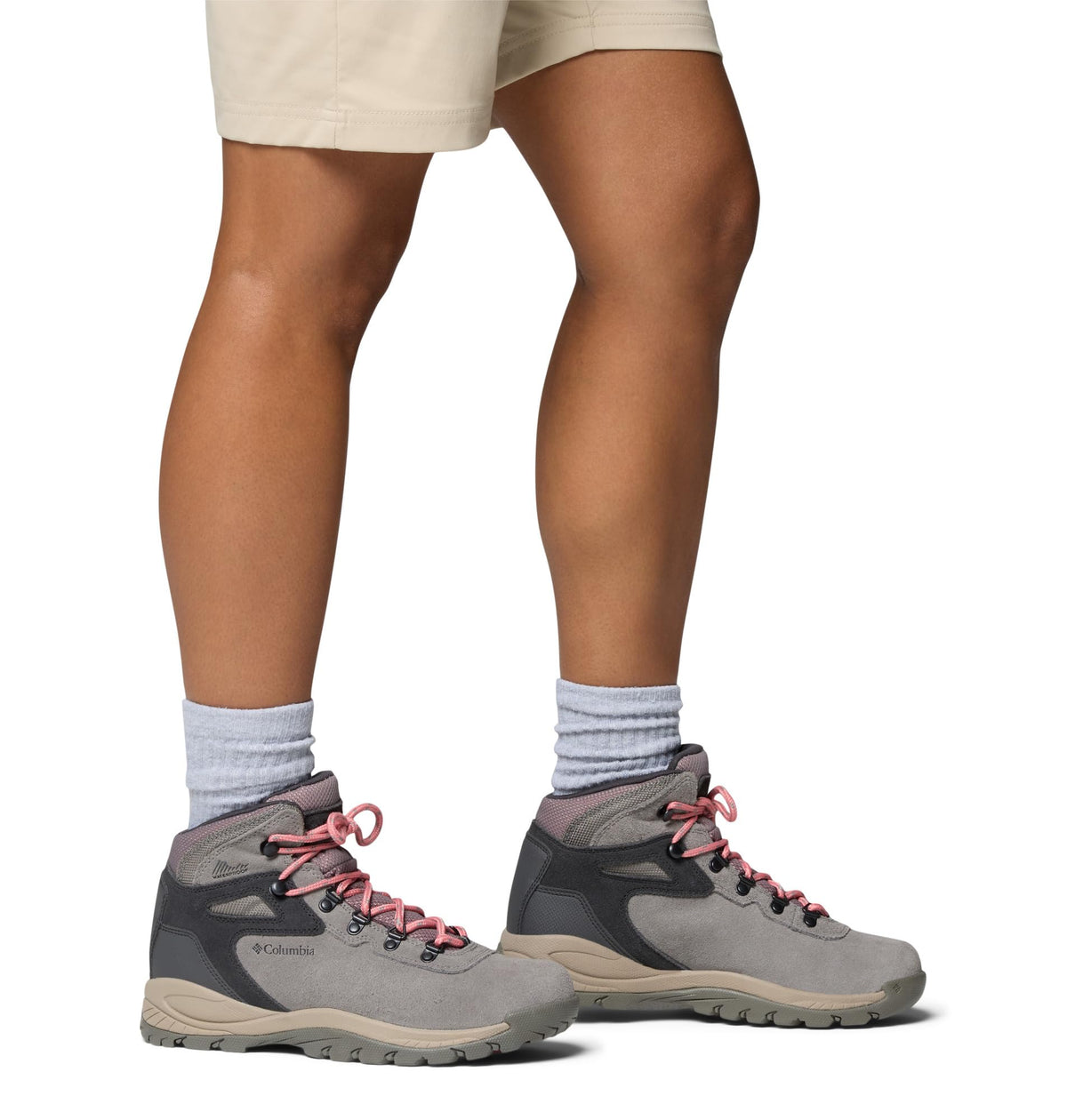 Columbia Womens Newton Ridge Plus Waterproof Amped, Stratus/Canyon Rose, 6 Wide