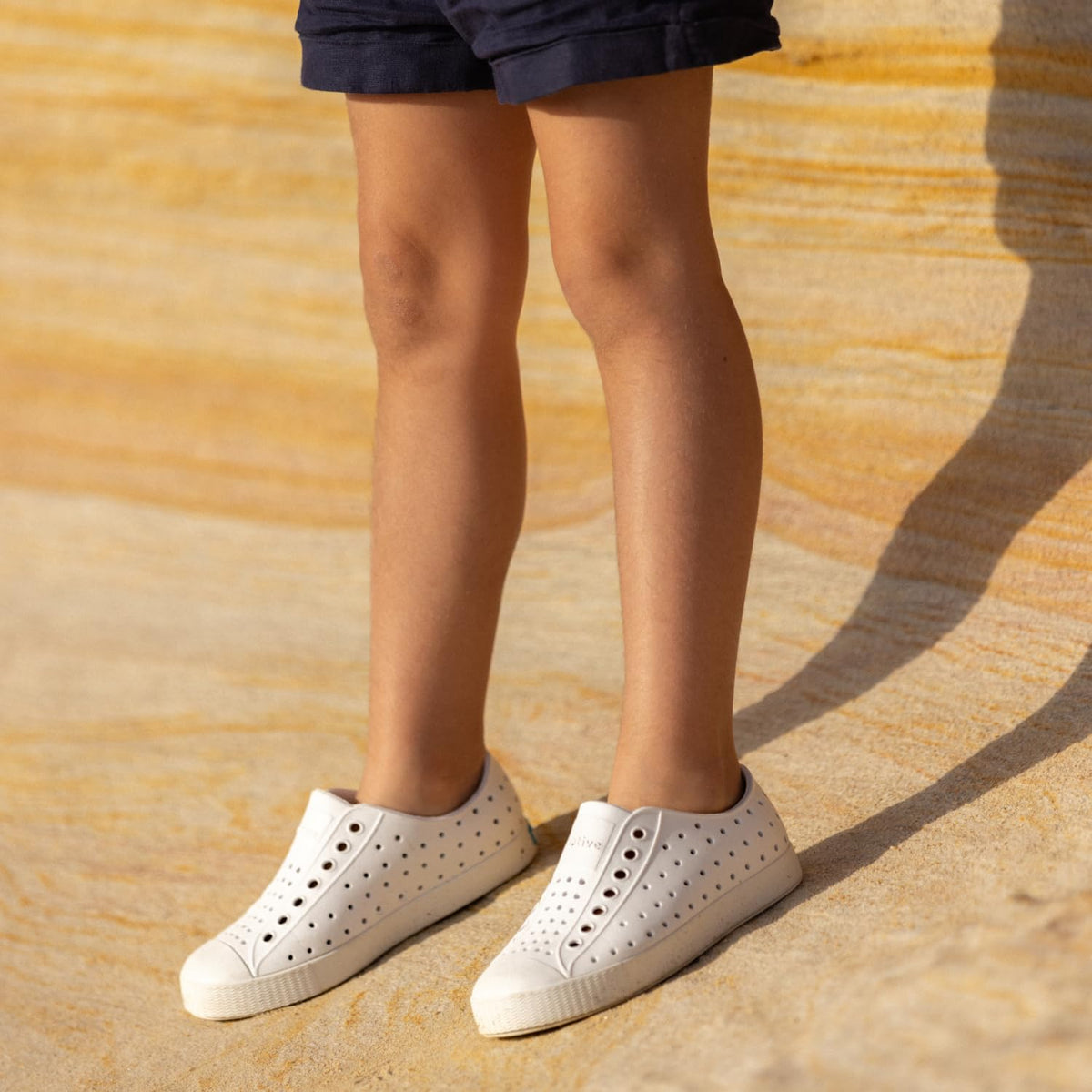 Native Shoes Unisex-Kids Jefferson Sneakers, Aquarius Blue/Shell White, 2 Little Kid