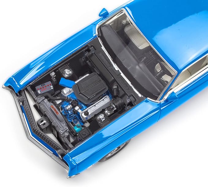 Revell 14534 1970 Ford Torino Cobra 1:25 Scale 128-Piece Skill Level 4 Model Car Building Kit