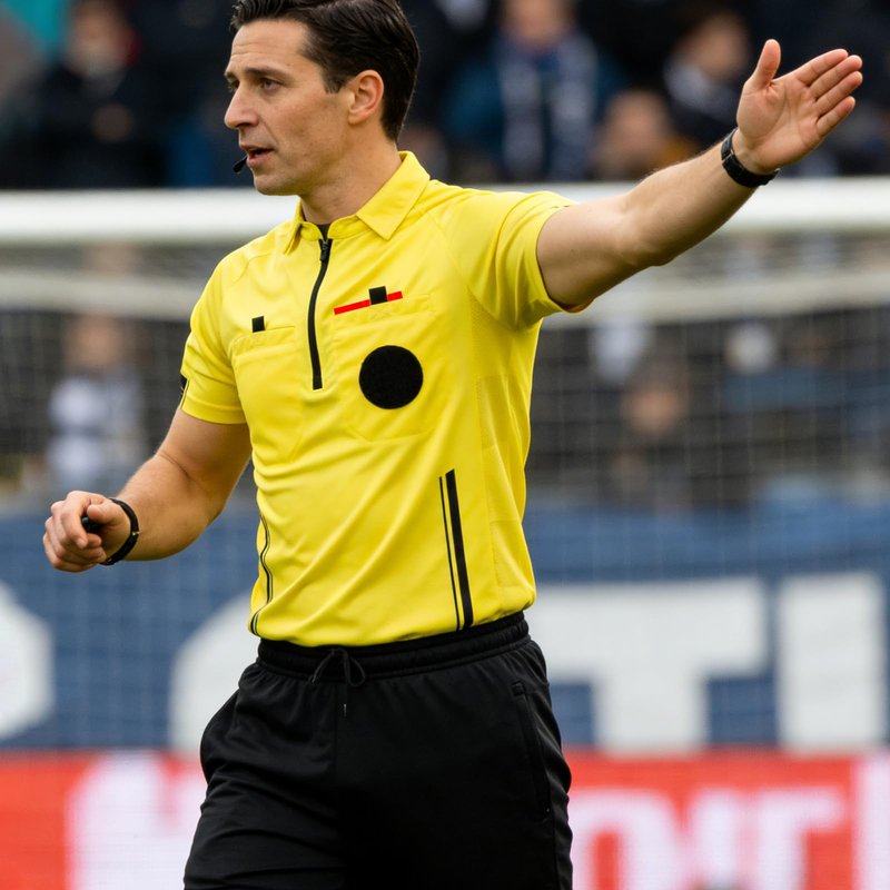 5Pcs Soccer Referee Shirt Jersey Kit Official Short Sleeve Ref Shirts Uniform Halloween Costume for Men & Women Yellow S
