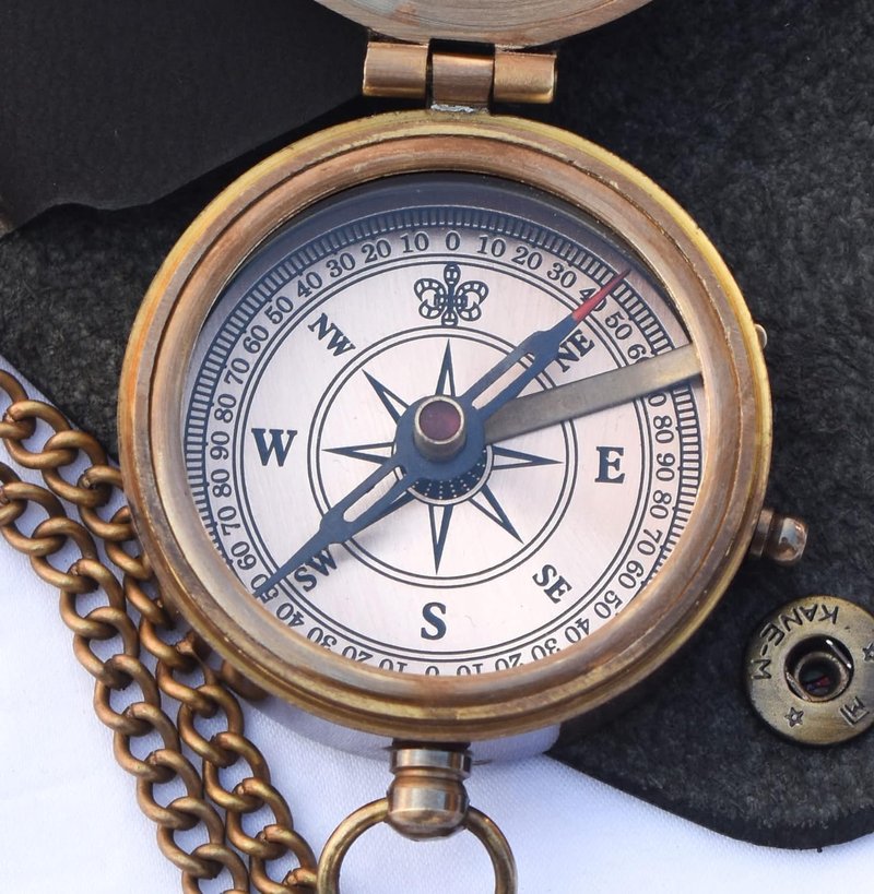 Proverbs 3: 5-6 Engraved Compass Gift for Men, Trust In The Lord Inscription Compasses Graduation Gift, Confirmation Gift, Baptism Religious Gift, Communion Survival Brass Compass With Leather Case