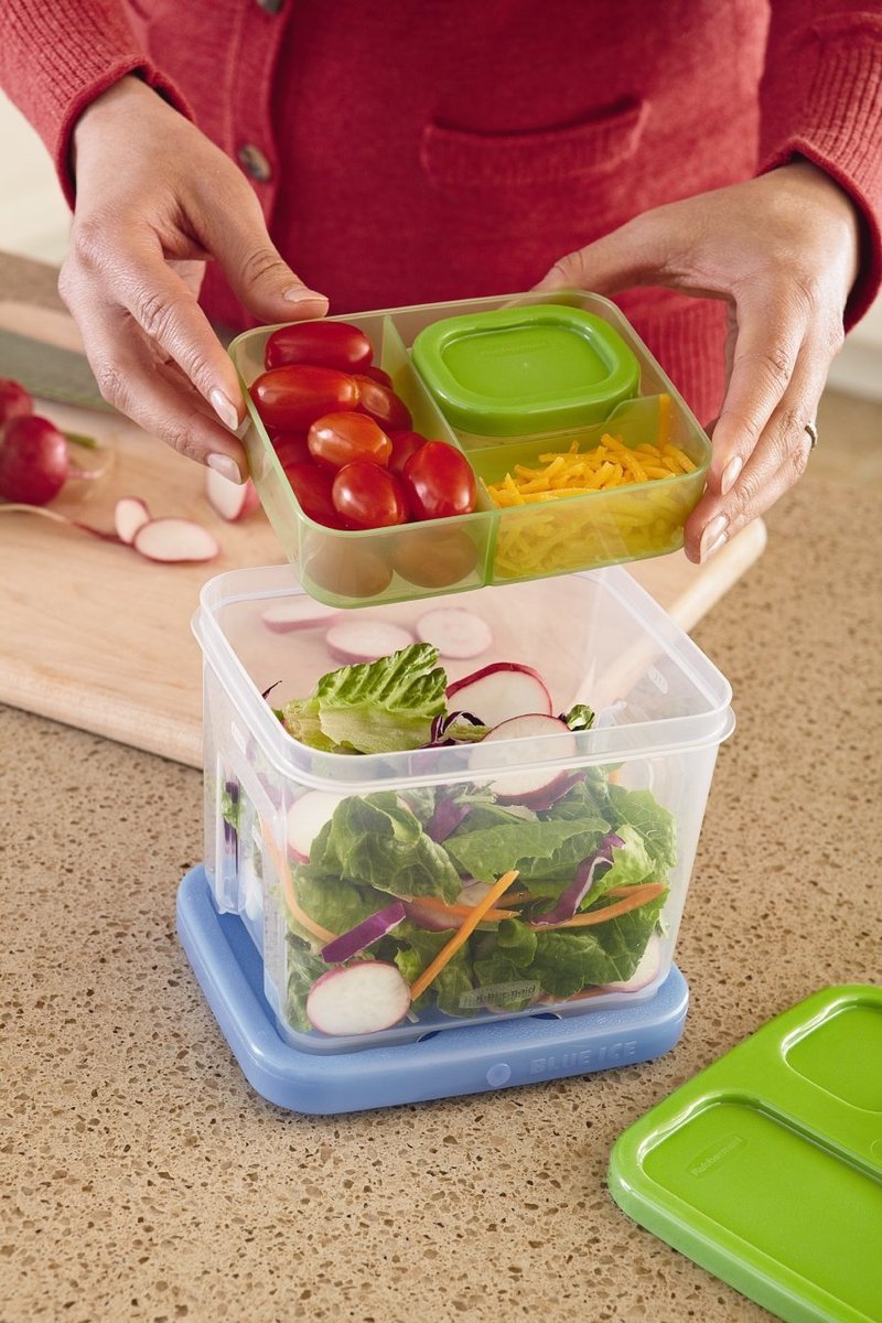 Rubbermaid Green Salad Container Kit, 5.2 Cup Capacity, BPA-Free