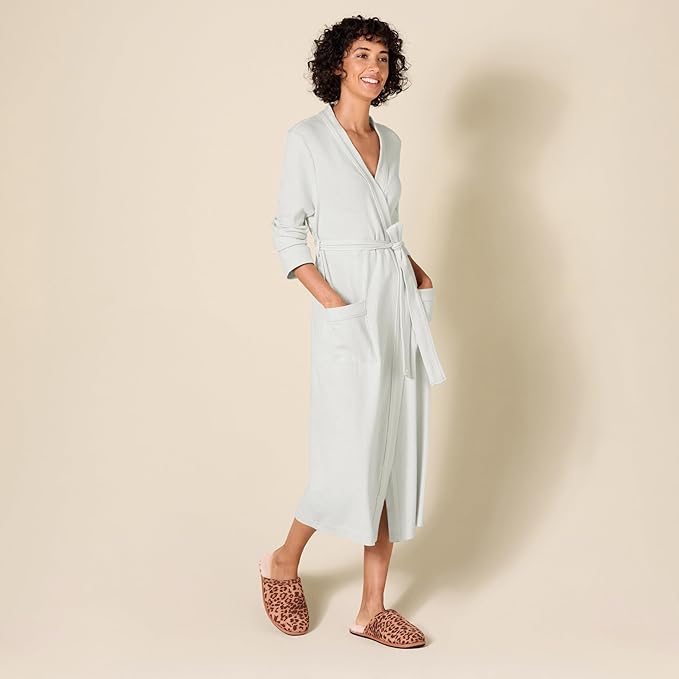 Amazon Essentials Women's Lightweight Waffle Full-Length Robe (Available in Plus Size)