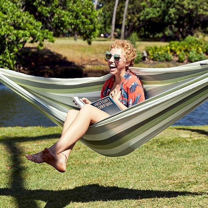 LA SIESTA® - Large Double Brisa Classic Hammock & Nautico Steel Stand - Weather & Tear Resistant Portable Hammock w/Stand - Balcony Porch Garden Outdoor Indoor Hammock - 2-Person Max 355 Lbs, Cedar