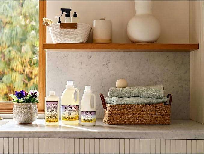 MRS. MEYER'S CLEAN DAY Liquid Fabric Softener, Infused with Essential Oils, Paraben Free, Compassion Flower, 32 oz (32 Loads)