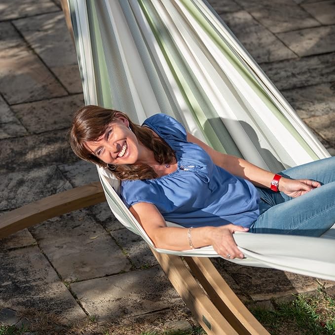 LA SIESTA® - XL King Brisa Classic Hammock & Elipso Stand - Larch Wood Hammock Stand - Weather & Tear Resistant - Backyard Outdoor Hammock with Stand - Family Hammock and Stand - Max 440 Lbs, Cedar