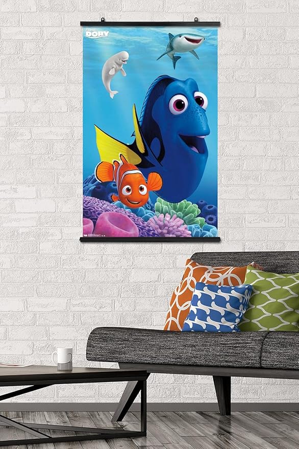 Trends International Disney Pixar Finding Dory - Dory Wall Poster, 22.375" x 34", Premium Poster & Clip Bundle