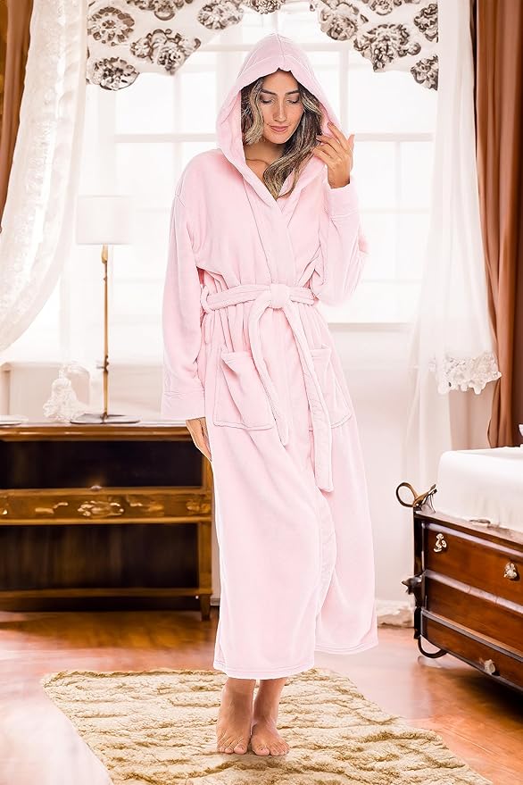 Alexander Del Rossa Womens Robe, Long Plush Bathrobe with Hood, Hooded Robes for Women Plus Size Bath Robe
