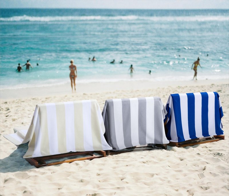 WILFA Extra Large Beach Towel - Oversized Mircofiber Beach Towel 40'' x 70'', XL Striped Lightweight Pool Towel, Big Cabana Swim Travel Towel for Adults Mens Women,Grey