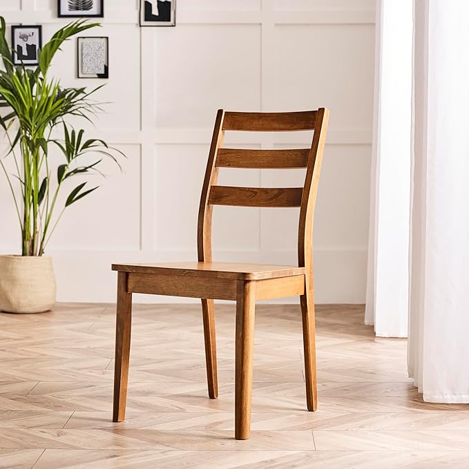 Furniturebox UK Solid Wood Table - Lynton Wooden Dining Table - Modern Take on Traditional Classic Farmhouse Dining Furniture - Retro Solid Rubberwood (2 Dining Chairs Only)