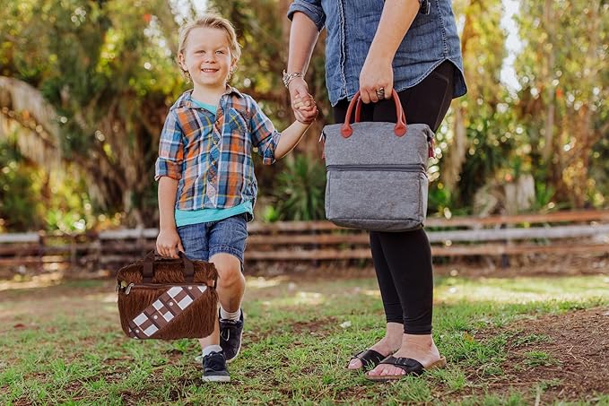 PICNIC TIME Star Wars Chewbacca On The Go Lunch Bag Cooler, Soft Cooler Lunch Box, Insulated Lunch Tote, Leak-Resistant Work Lunchbox, Reusable Thermal Cooler Bag, (Brown)