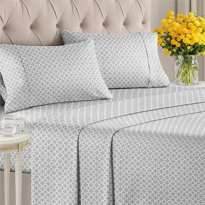 Grey Geometric Bed Sheets - 1 Flat & 1 Fitted Sheet & 2 Pillowcases w/ Deep Pockets – Wrinkle & Fade Free- Ultra-Soft, Breathable & Cooling - Luxury Moroccan Bed Set – Cal King Size - Gray Quatrefoil