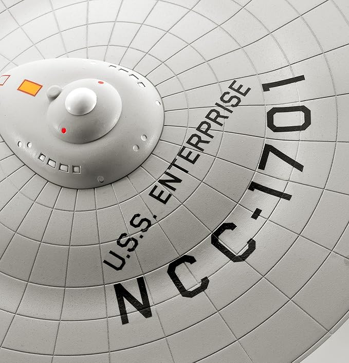 Revell 04991 Star Trek U.S.S. Enterprise NCC-1701 (TOS) 1:600 Scale Model Kit