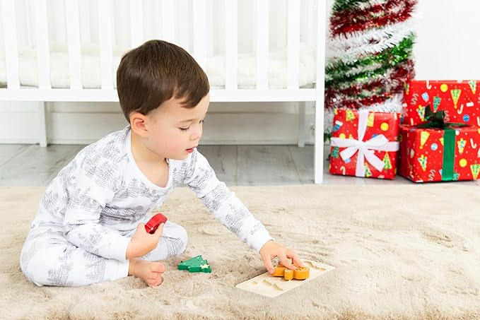 Pearhead 3 Piece Wooden Holiday Puzzle, Kids Christmas Toy, Puzzle Stocking Stuffer, Christmas Toys for Children, Holiday Toy Ideas, 3 Piece Set