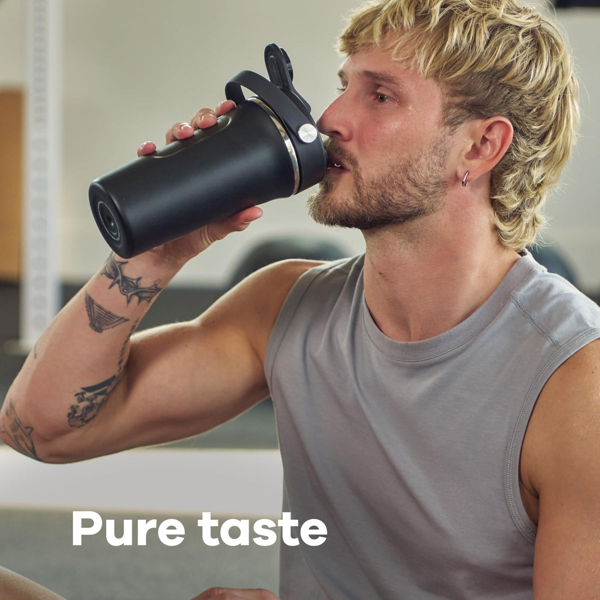 Hydro Flask Shaker Bottle – Insulated Stainless Steel Gym Bottle for Pre Workout & Protein 24 Oz Mermaid Green