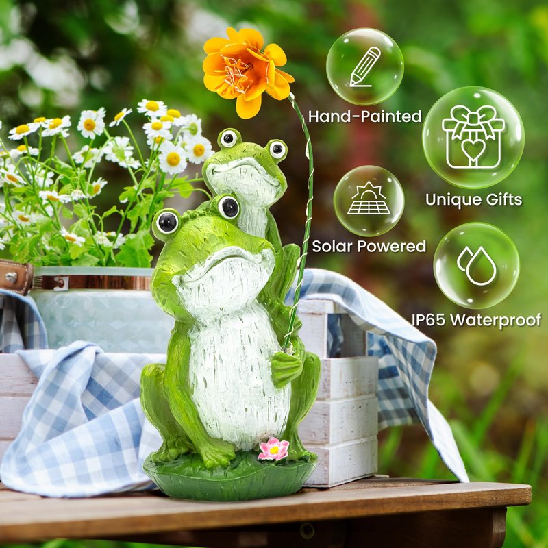 GIGALUMI Solar Garden Statues Loving Frog Garden Decor Figurine Lights for Outside, Yard Decorations Outdoor Patio Decor, Gardening Gifts for Women