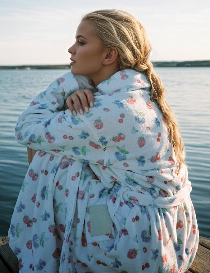 Women Fleece Floral Fruit Print Bathrobe Soft Flannel Lounge Robe Cute Fall Robe Lightweight Warm Gown with Belt