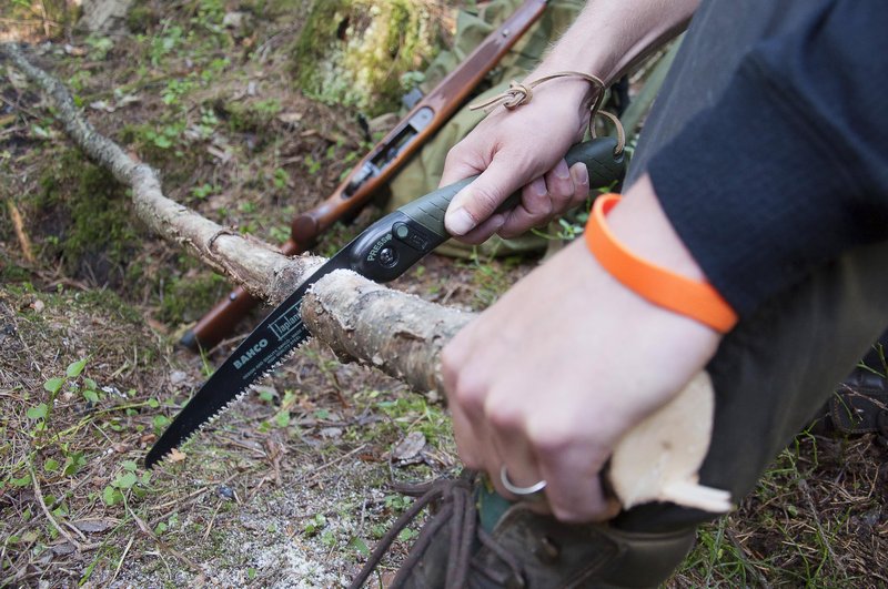 Bahco BAH396LAP 7-1/2" Laplander Folding Saw for Trail Maintenance, Wood Processing, and Survival Use, Rust-Protected Blade, Secure Lock, Ergonomic Grip, Ideal Bushcraft and Camping Tool