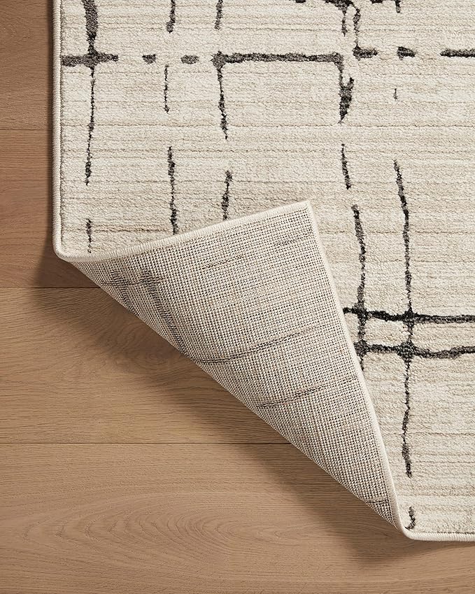 Loloi Darby Collection DAR-06 Sand/Dk. Grey 6'-7" x 9'-3" Area Rug
