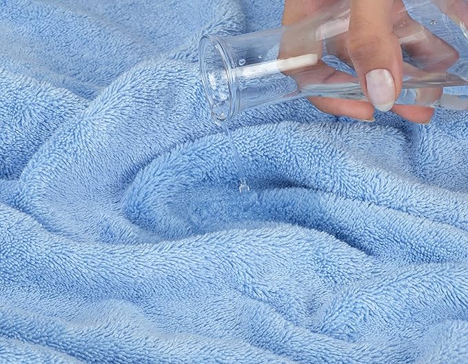 American Soft Linen Premium 3 Piece Towel Set, 1 Bath Towel 1 Hand Towel 1 Washcloth, 600 GSM 100% Cotton Turkish Towels for Bathroom, Sky Blue Towel Set
