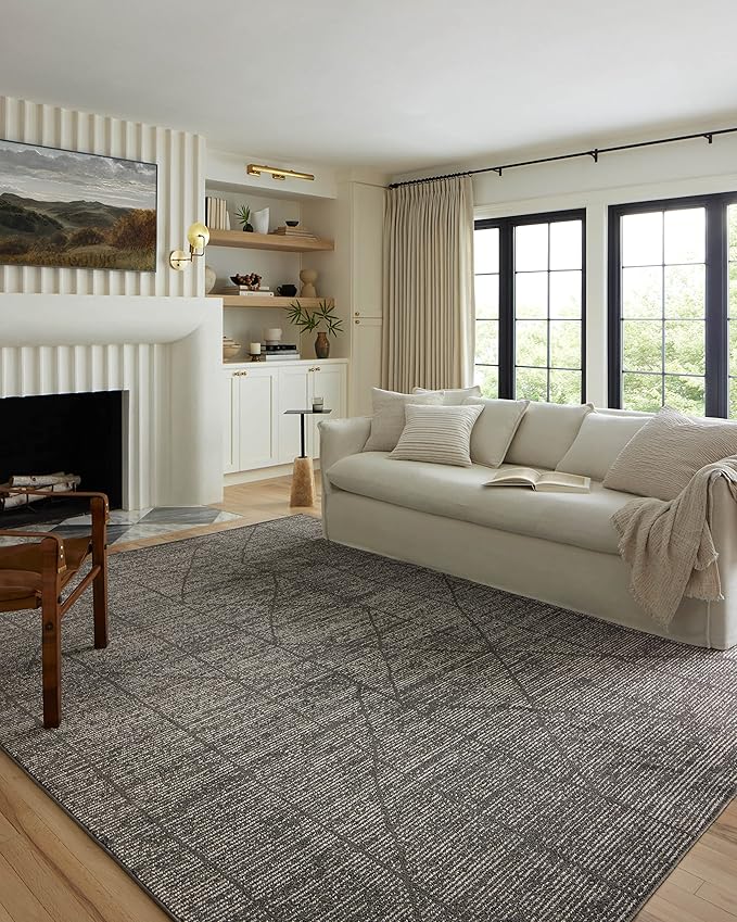 Loloi Kamala Collection KAM-06 Charcoal/Ivory 4'-0" x 6'-0" Accent Rug