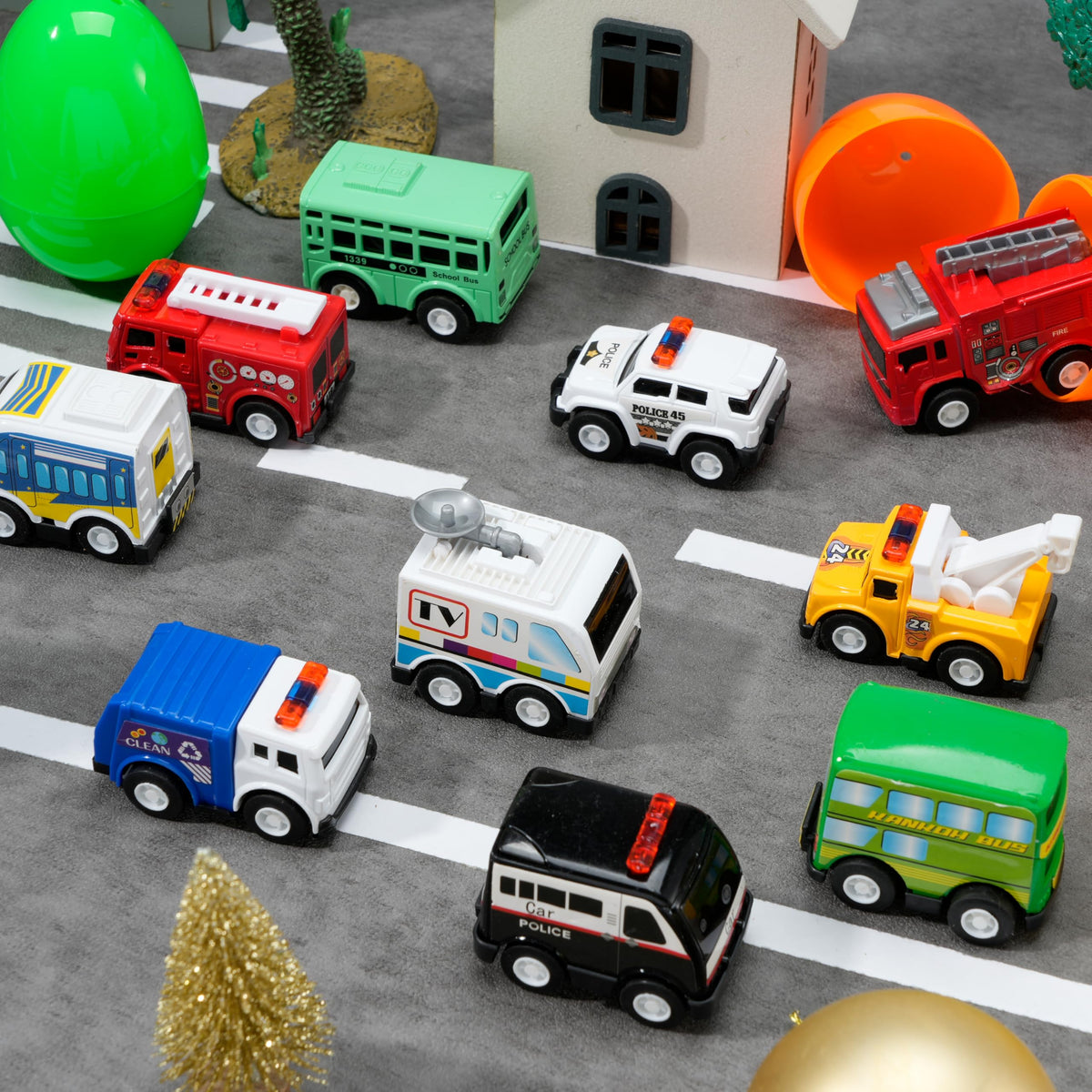 JOYIN 12 Pcs Prefilled Easter Eggs with Toys, Plastic Eggs with Alloy Pull Back Cars, Easter Basket Stuffers, Party Favors for Kids, Classroom Prize Supplies