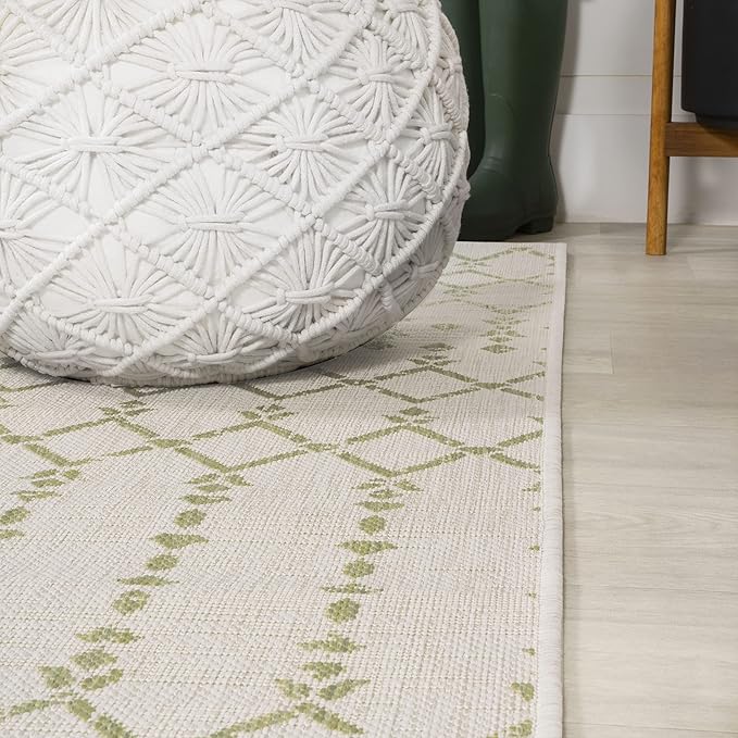JONATHAN Y SMB108M-5R Ourika Moroccan Geometric Textured Weave Indoor Outdoor Area Rug, Coastal,Traditional,Transitional Easy Clean,Bedroom,Kitchen,Backyard,Patio, Non-Shed, Cream/Green, 5' Round