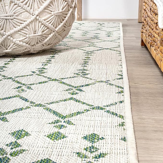 JONATHAN Y SMB108R-5SQ Ourika Moroccan Geometric Textured Weave Indoor Outdoor Area Rug, Bohemian, Rustic, Scandinavian Easy Clean,Bedroom,Kitchen,Backyard,Patio, Non-Shed, Green/Ivory, 5' Square